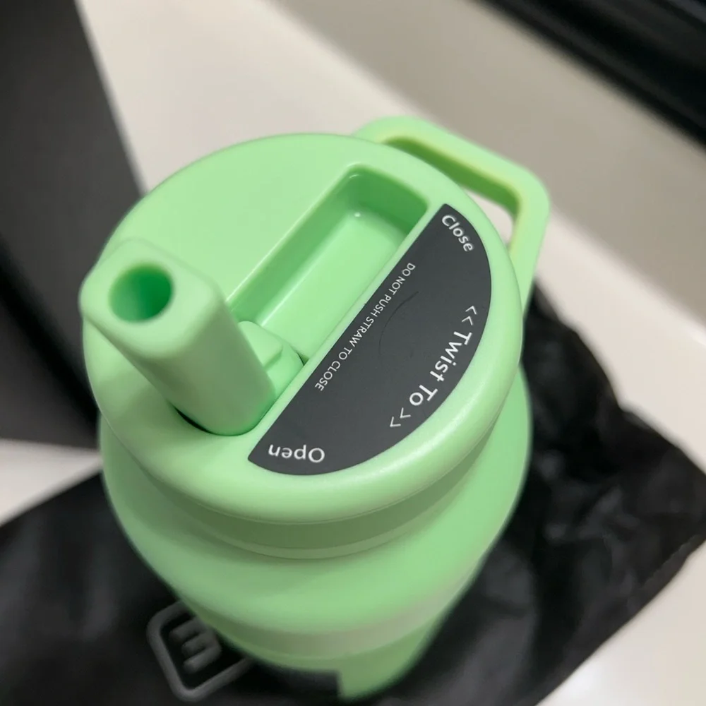 BrüMate Rotera Touchless Water Bottle - Kiwi Green - Picture 6 of 8